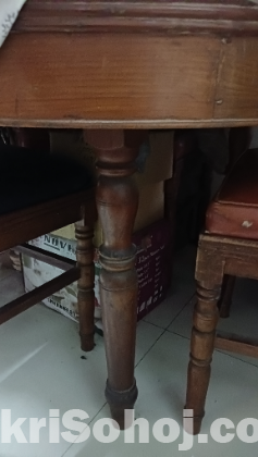 শুধু মাত্র ডাইনিং টেবিল বিক্রি হবে